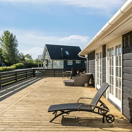 Dietke - 85m From The Sea By Interhome Nyaraló